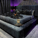 Eden Ambassador Bed - Black plush velvet